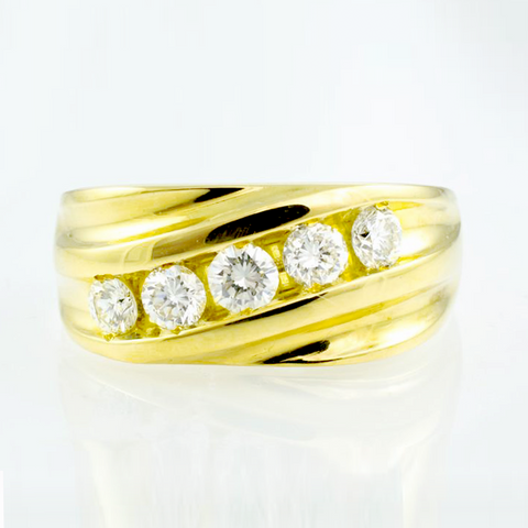 18 Kt Yellow Gold Diamond Wedding Band